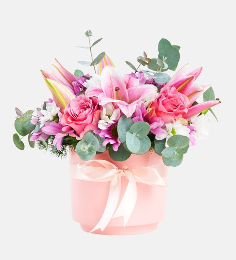 Pembe Saksıda Pembe Gül, Lilyum ve Papatyalar